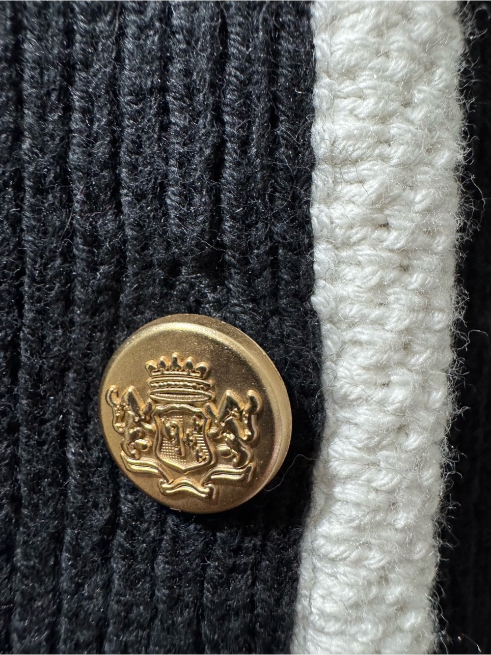 Abercrombie & Fitch Black Knit Vest with White Trim - Picture 3 of 5